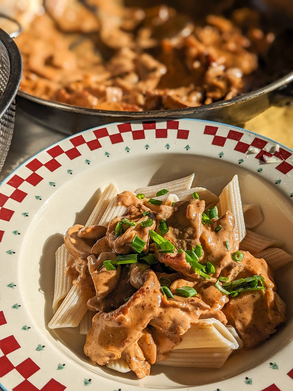 The Brightside: Nostalgic Beef Stroganof - The 80s Called… And They’re Bringing Dinner