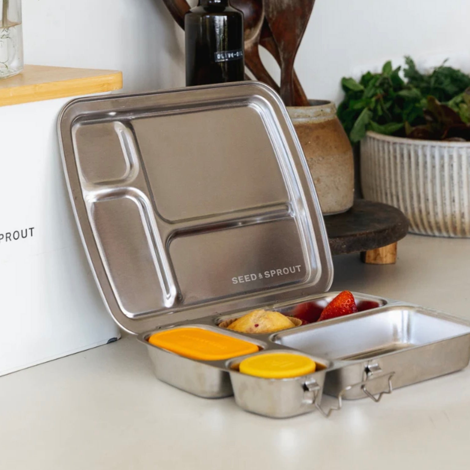 CrunchBox with 2 Pot Set