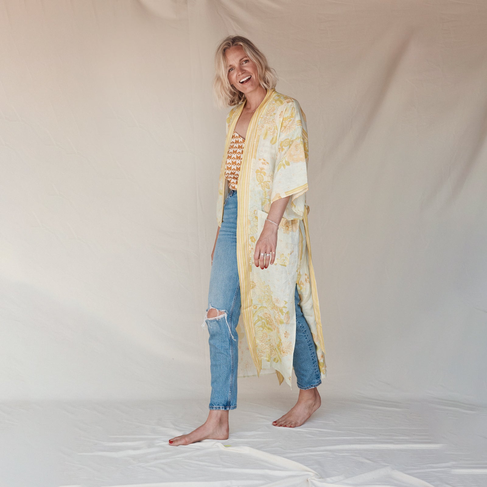 Sundaze Floral Light Kimono Robe