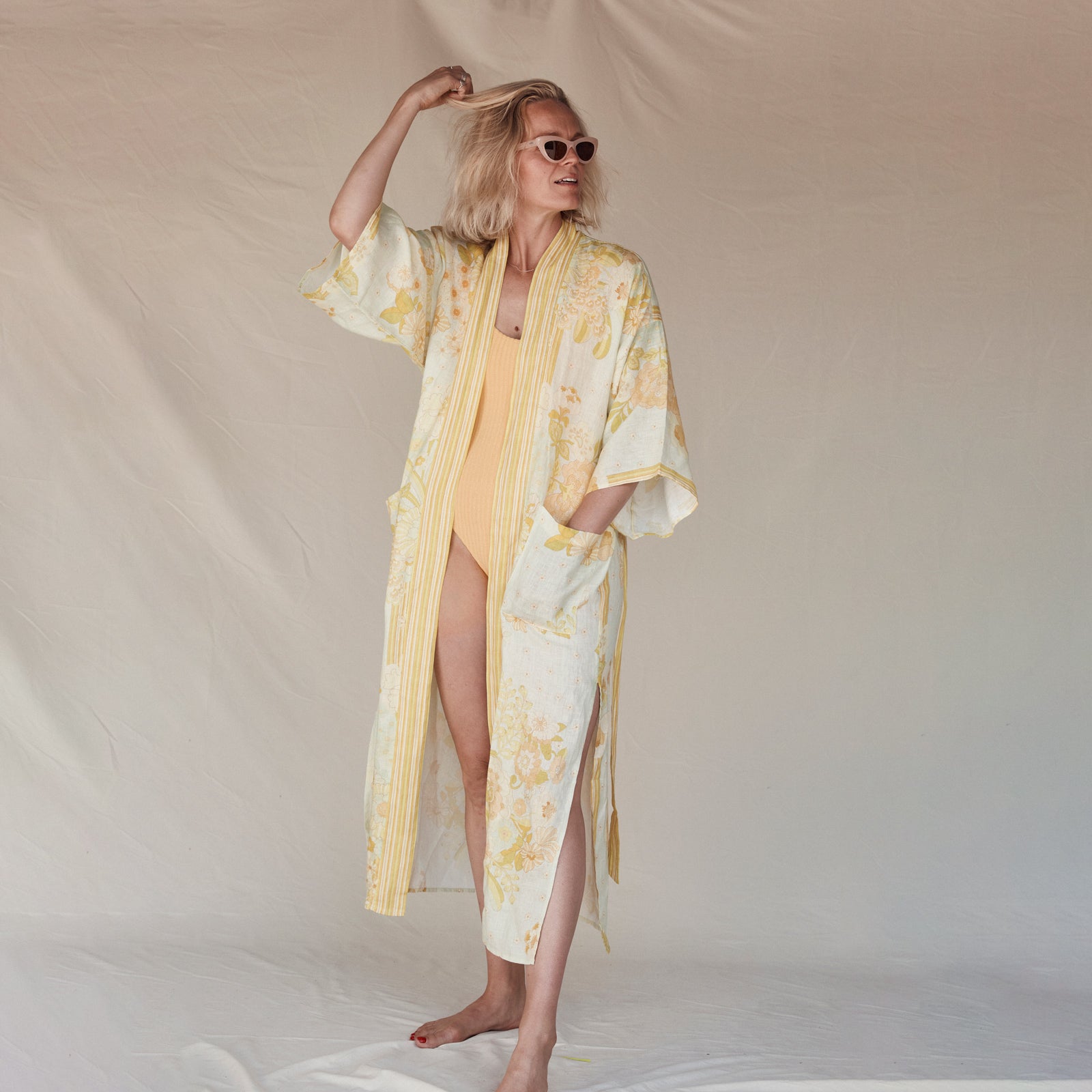 Sundaze Floral Light Kimono Robe