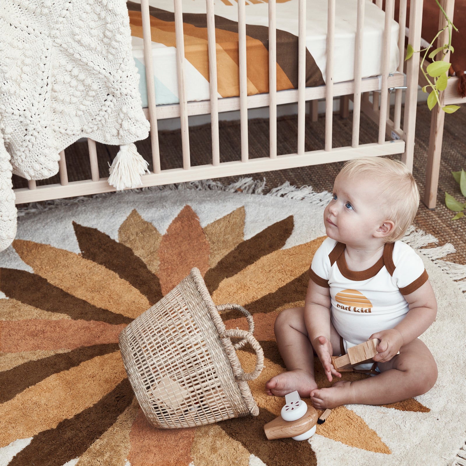 Sunflower Tufted Round Rug